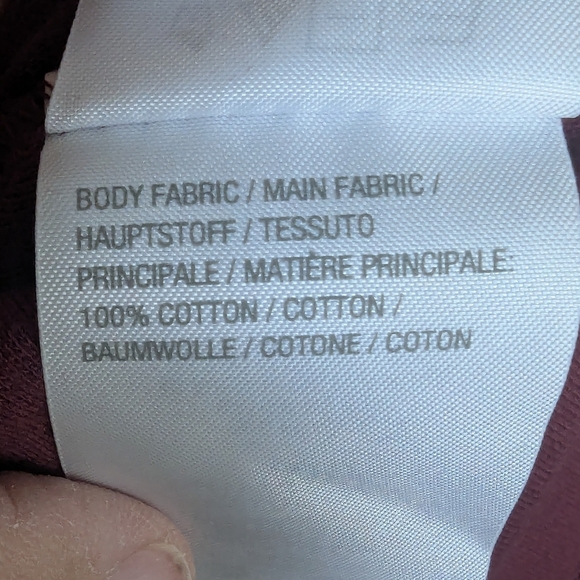 Quacker Factory 1X Rhinestone Studded Grommets Burgundy - Picture 9 of 11